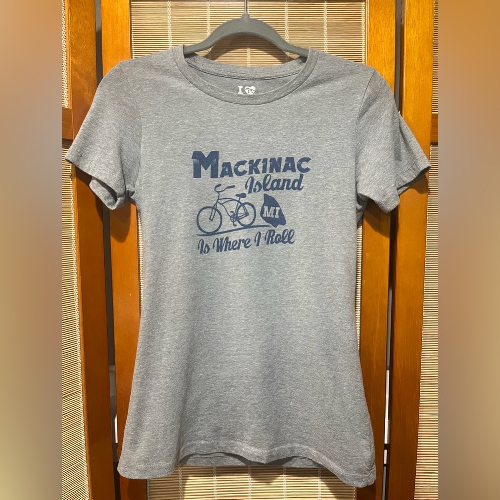 I ❤️ MI Mackinac Island gray T-shirt, size M